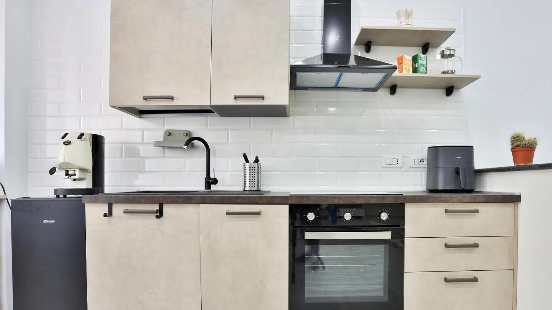 Ronkasa Quiet Apartment Naples 0*,  Italy